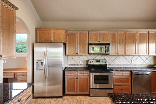 Image 9 of 36 For 1298 Oakridge Lane