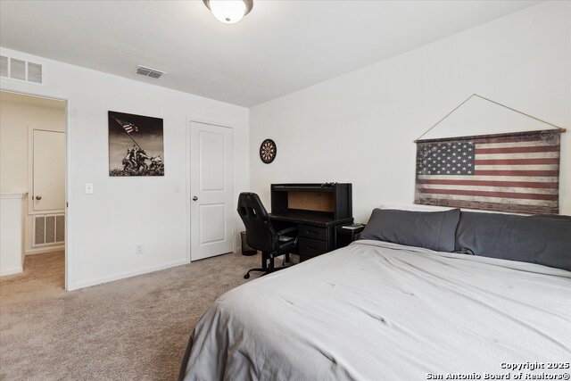 Image 20 of 40 For 5639 Pearl Meadow