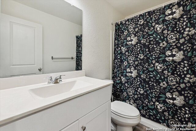 Image 22 of 40 For 5639 Pearl Meadow