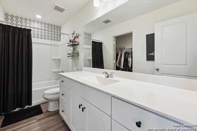 Image 29 of 40 For 5639 Pearl Meadow