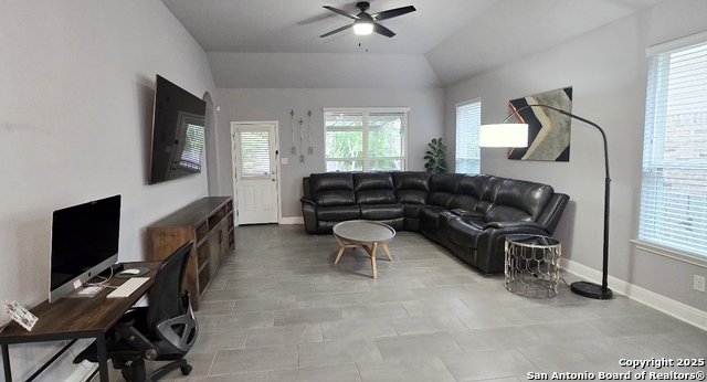 Image 13 of 31 For 5823 Calaveras Way