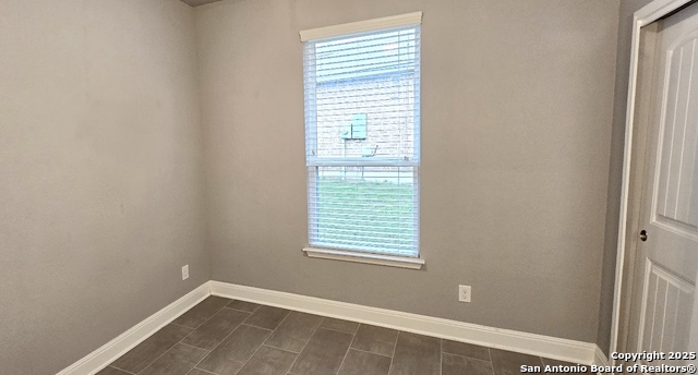 Image 20 of 31 For 5823 Calaveras Way