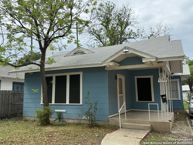 Details for 1725 Summit  , San Antonio, TX 78201