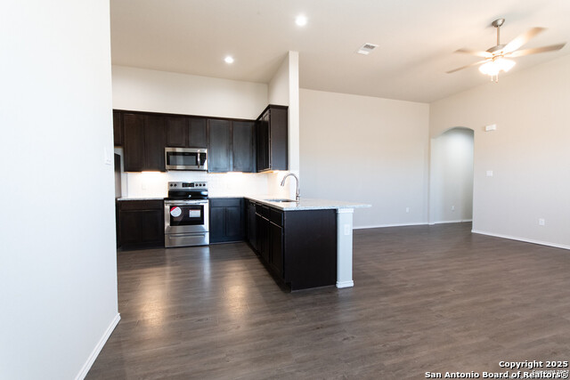Image 5 of 24 For 3436-3438 Scott Circle