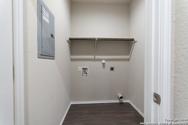 Image 6 of 24 For 3436-3438 Scott Circle