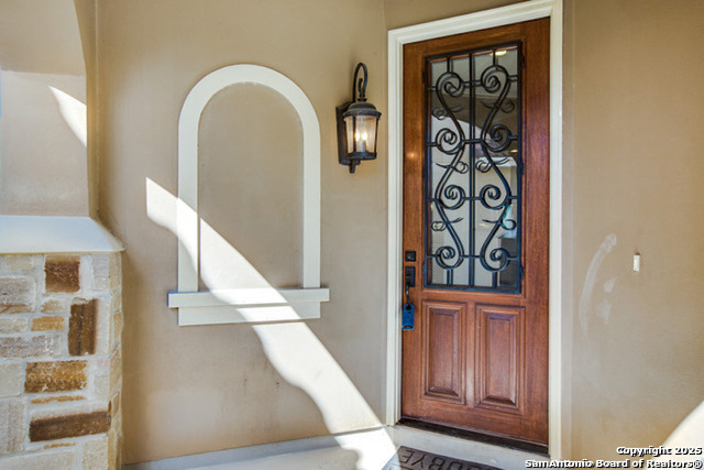 Image 2 of 23 For 17739 Via Del Oro
