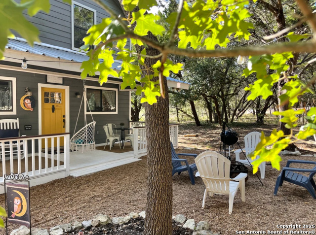 Listing photo id 13 for 3403 Fm 2325
