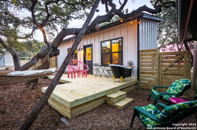 Listing photo id 7 for 3403 Fm 2325