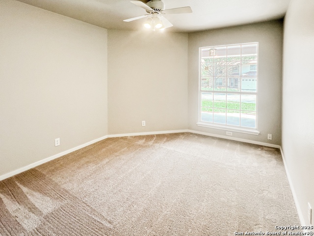 Listing photo id 10 for 3508 Hamilton Pl