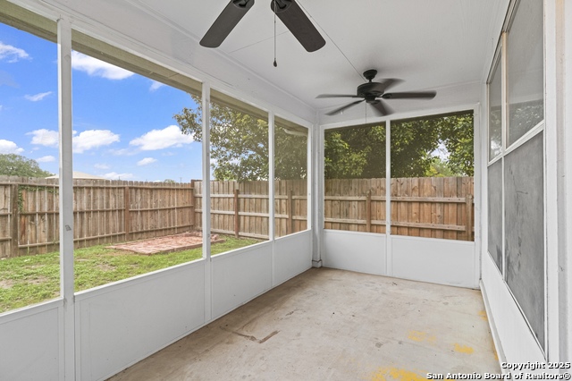 Listing photo id 21 for 3508 Hamilton Pl