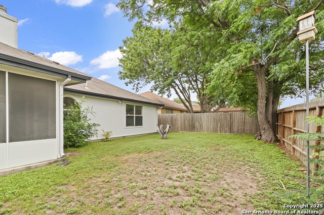 Listing photo id 25 for 3508 Hamilton Pl