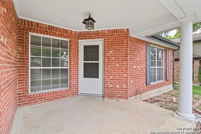 Listing photo id 2 for 3508 Hamilton Pl