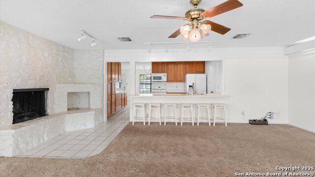 Listing photo id 9 for 1309 Zipp Rd E
