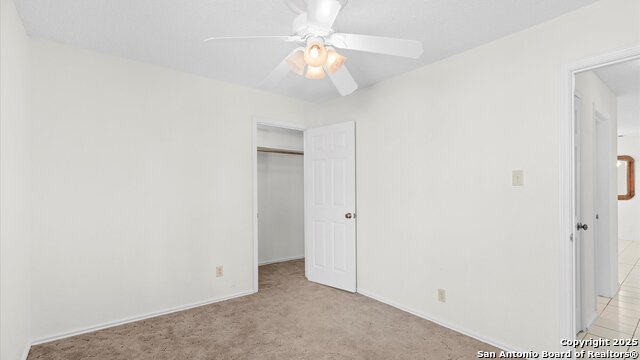 Listing photo id 14 for 1309 Zipp Rd E