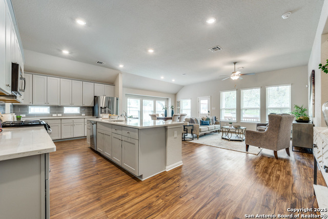 Image 4 of 20 For 11922 Tower Creek