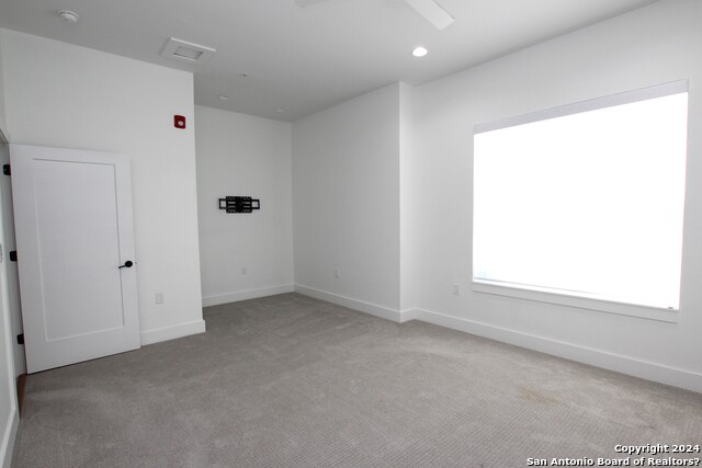 Image 11 of 30 For 203 Paschal St  102