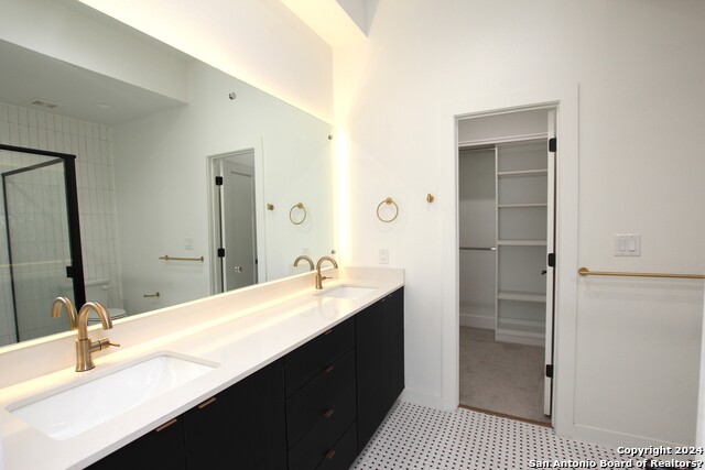 Image 13 of 30 For 203 Paschal St  102