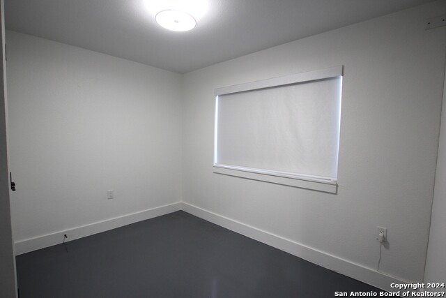 Image 9 of 30 For 203 Paschal St  102
