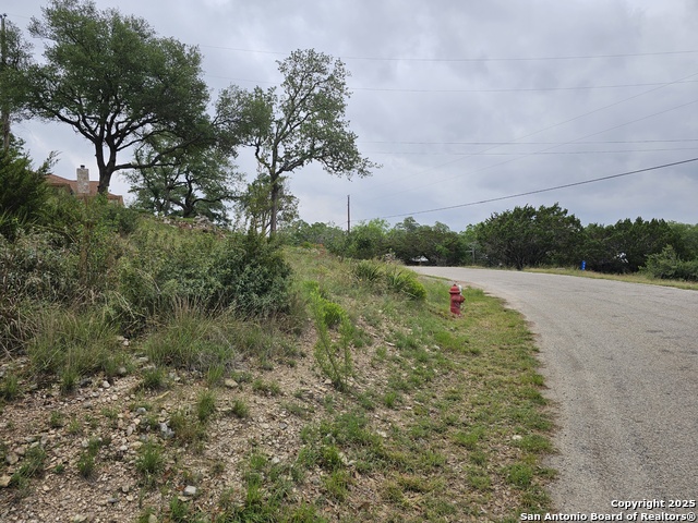 Listing photo id 10 for 0000 Military Dr