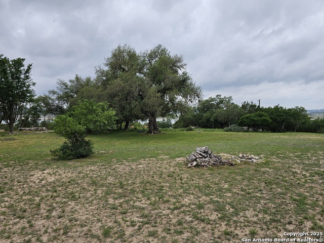Listing photo id 14 for 0000 Military Dr