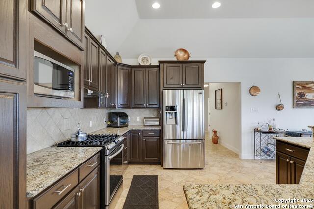 Image 22 of 39 For 16812 Fox Ridge