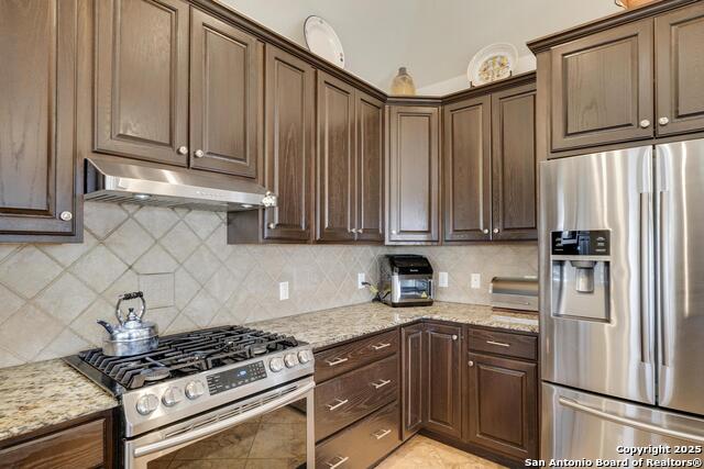 Image 23 of 39 For 16812 Fox Ridge