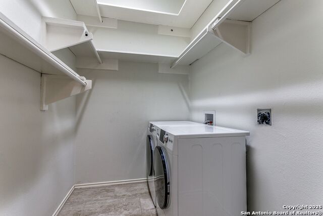 Image 11 of 12 For 7707 Broadway St  9
