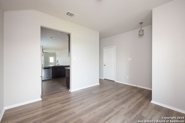Image 4 of 25 For 14823 Berkshire