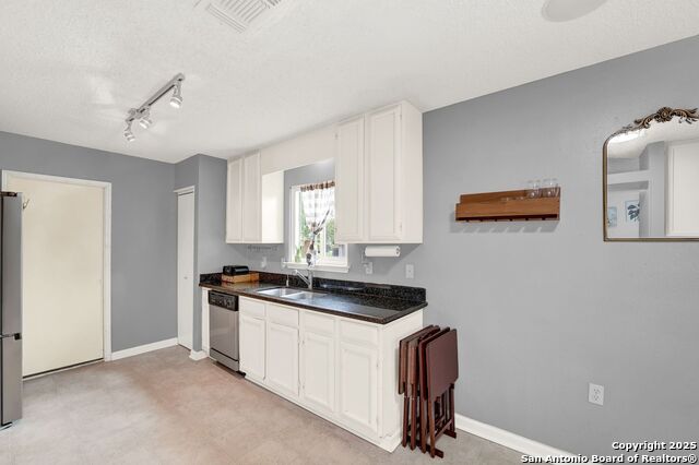 Image 18 of 35 For 8034 Deadwood Rdg