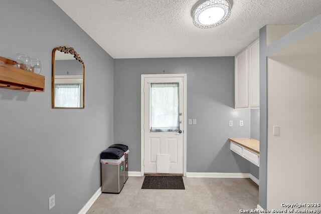 Image 22 of 35 For 8034 Deadwood Rdg