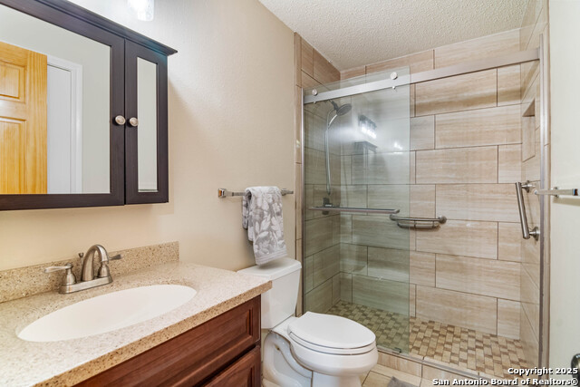 Listing photo id 8 for 6763 Shadow Run