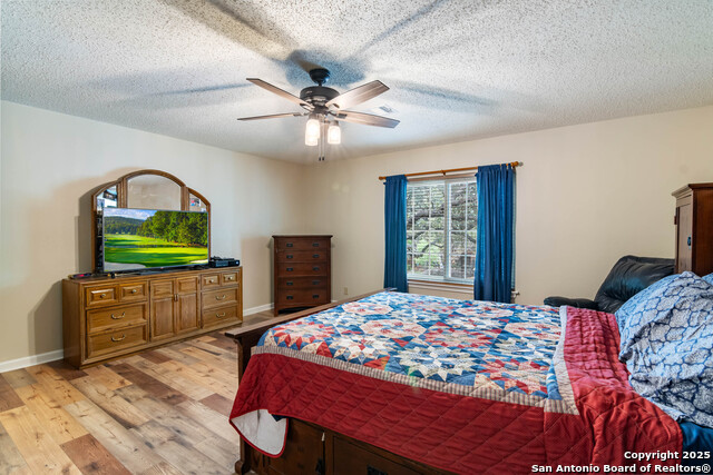 Listing photo id 7 for 6763 Shadow Run
