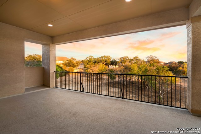 Image 33 of 39 For 797 Lilly Bluff