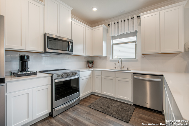 Listing photo id 17 for 10007 Overlook Pt