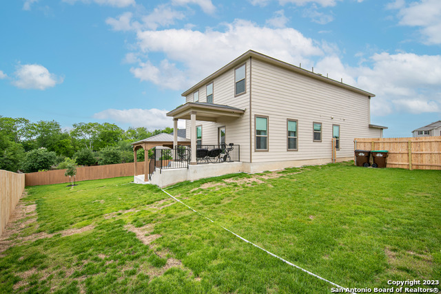 Listing photo id 31 for 10007 Overlook Pt