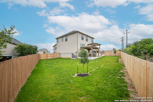 Listing photo id 33 for 10007 Overlook Pt