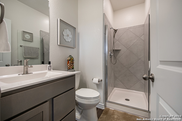Listing photo id 4 for 10007 Overlook Pt