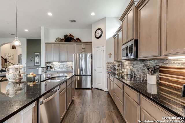 Image 15 of 49 For 724 Sawgrass