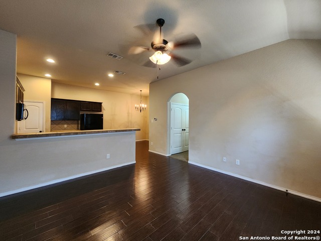 Image 4 of 23 For 297 Rosalie Dr