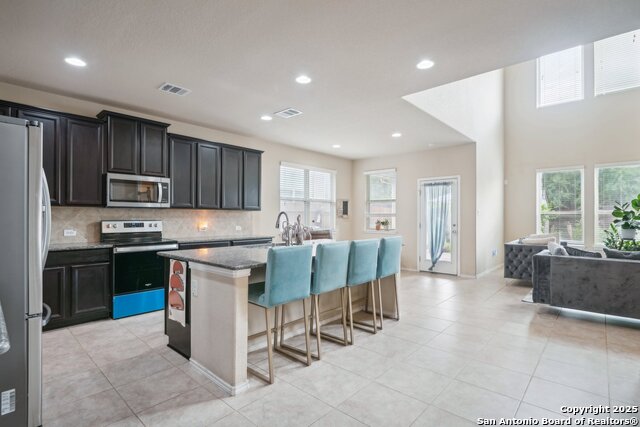 Image 14 of 28 For 132 Grand Vista