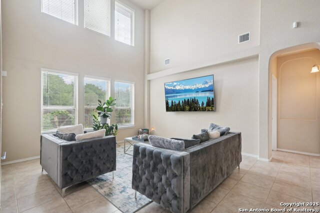 Image 5 of 28 For 132 Grand Vista