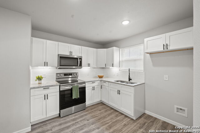Listing photo id 12 for 2614 W Poplar
