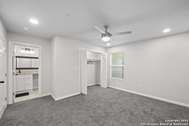 Listing photo id 16 for 2614 W Poplar