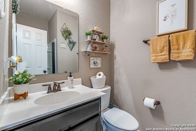 Image 21 of 24 For 7018 Laguna Beach