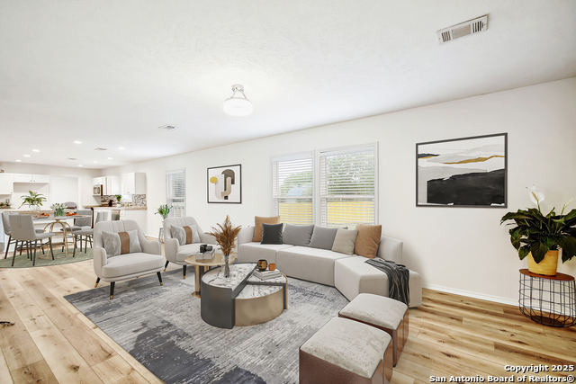 Image 15 of 25 For 525 Gatewood Cir