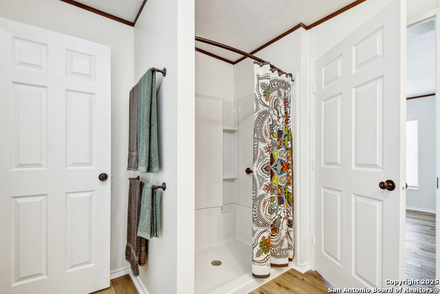 Image 21 of 25 For 525 Gatewood Cir