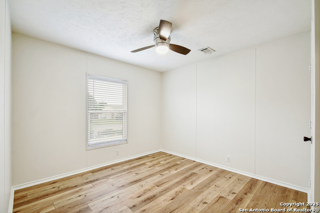 Image 22 of 25 For 525 Gatewood Cir