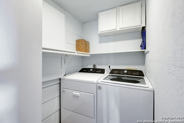 Image 16 of 31 For 632 Broadview W