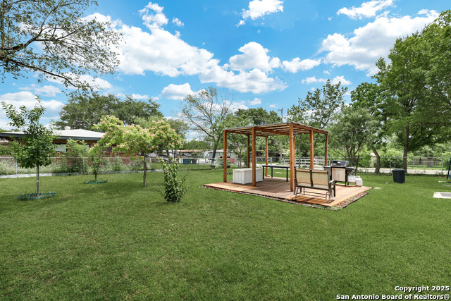 Image 28 of 31 For 632 Broadview W