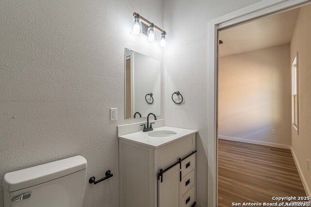 Listing photo id 7 for 1222 Virginia 202